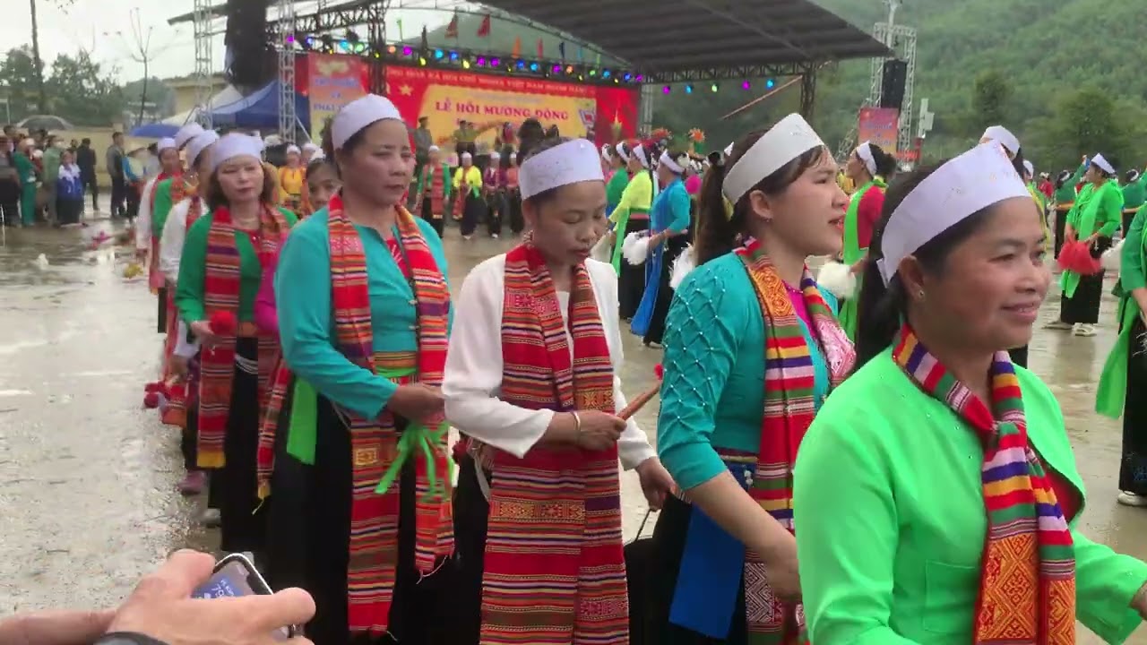 Lễ hội kim bôi hòa bình 