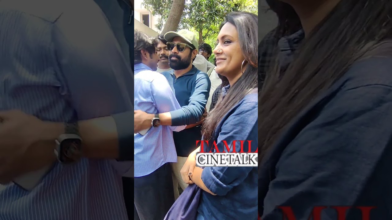ரீல் மகனை பாராட்டிய ரீல் அம்மாவும், அப்பாவும்!...