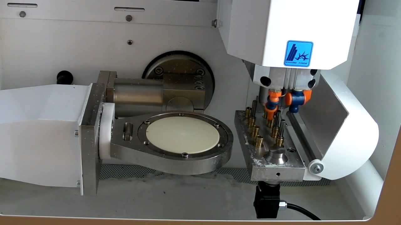 Centro di lavoro Fresatrice 5 assi Vivax RZ5