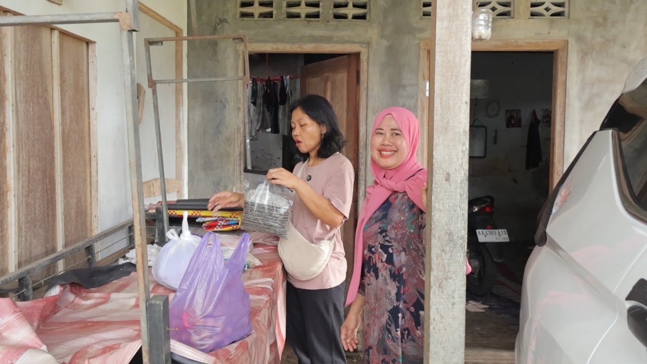 Mlipir tipis !! Nganter tante misem mudik sekalian ajak mbh uti plesir