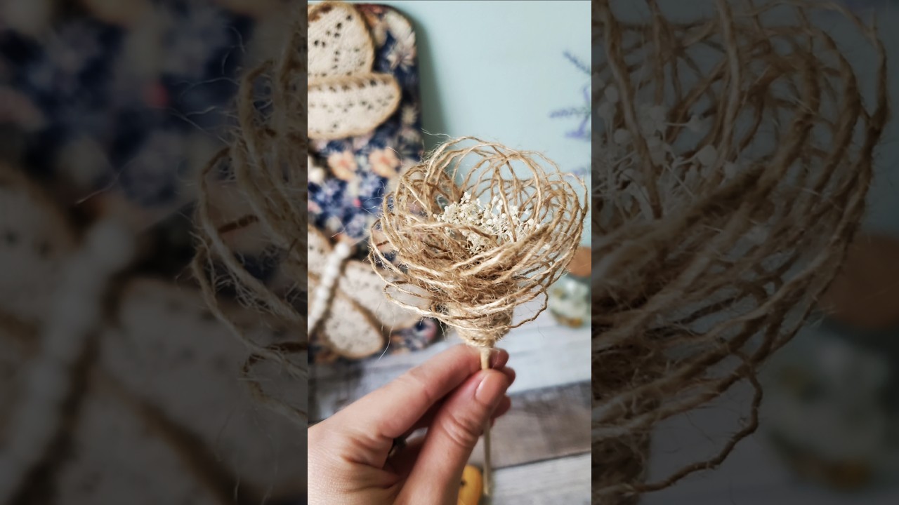 How to make fuzzy burlap flowers for your rustic decor! #diyflower #tutorial #crafting