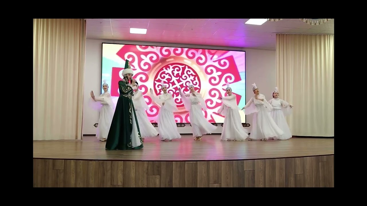 Желсіз түнде жарық ай. Абай әні