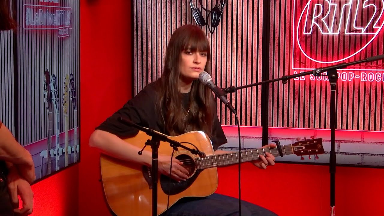 LIVE - Clara Luciani interprète 