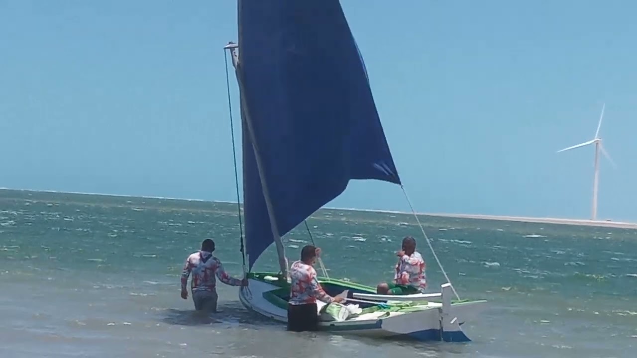 REGATA DE  BATEIRA NA BARRA MARCEIO FORTIM CEARÁ 