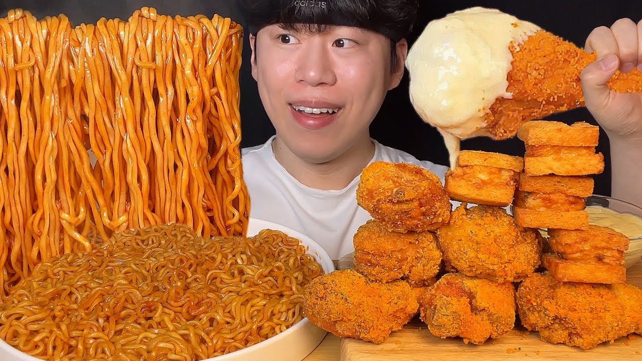 СУБТИТРЫ) Корейский острый булдак рамен с курицей и сырным порошком мукбанг (асмр)