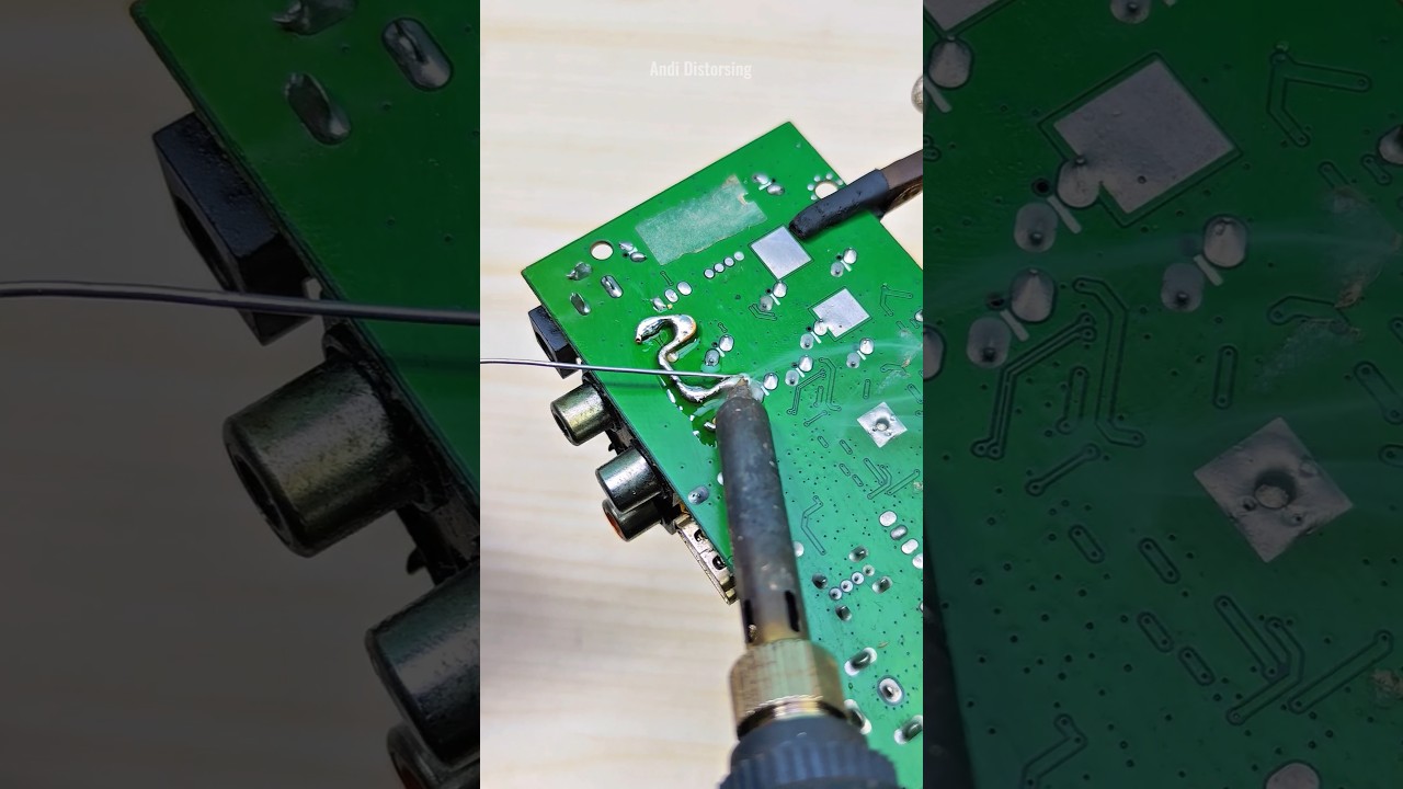 How to remove RCA sockets on a multilayer pcb #desoldering #tips #electronic #creative #ideas #fyp