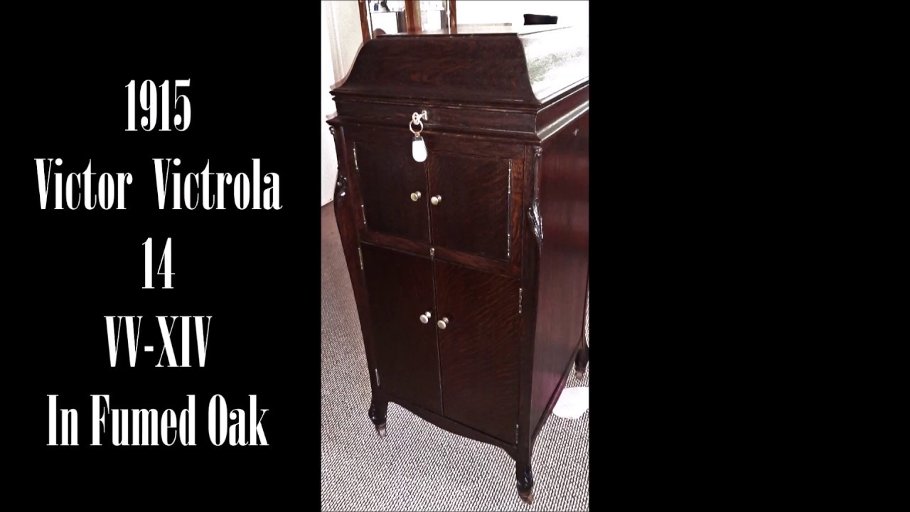 1915 Victor Victrola 14 VV-XIV Latest Addition in Early English Oak