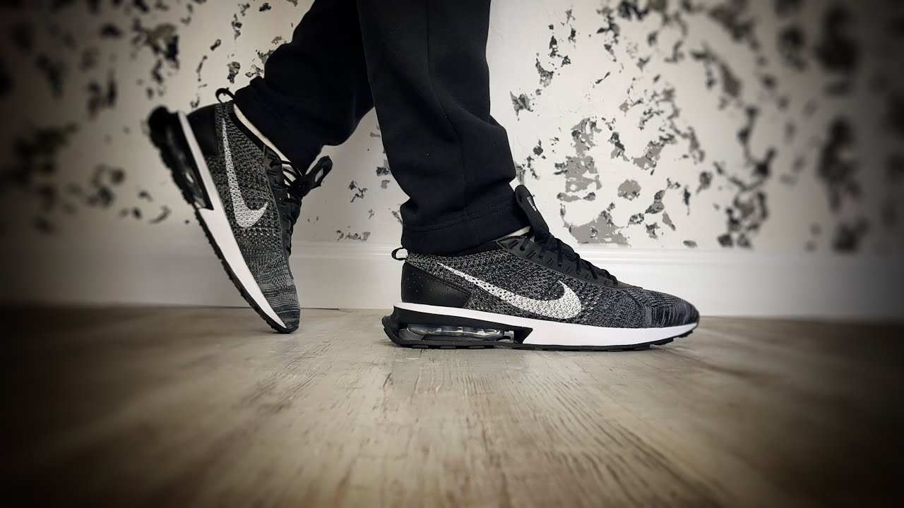 Nike Air Max Flyknit Racer 