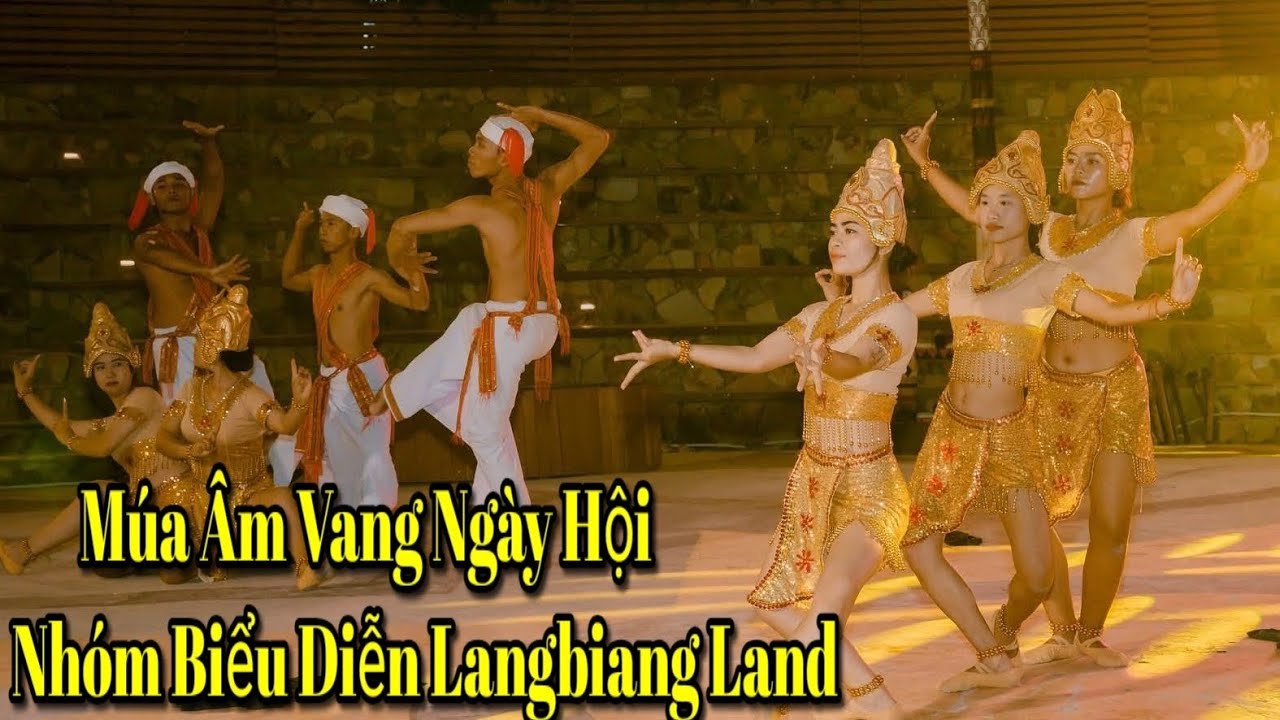 Múa Âm Vang Ngày Hội Lưu Diễn Tại Đà Lạt Lâm Đồng 
