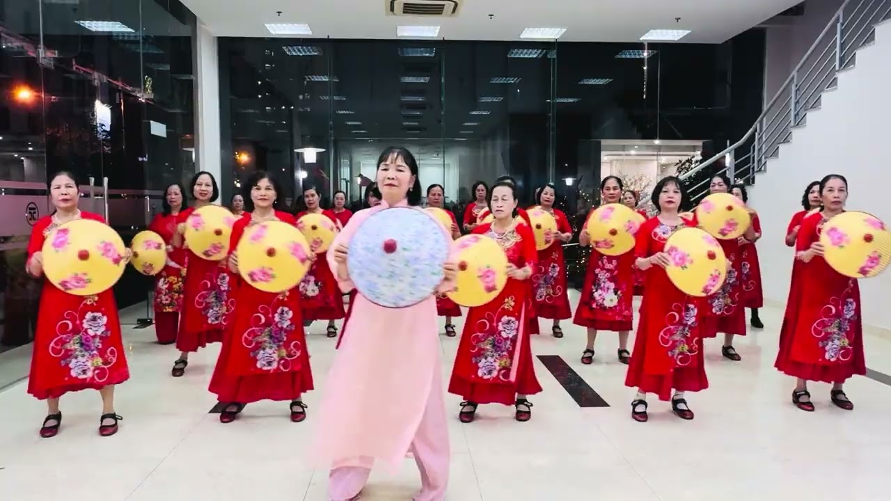 Đêm Giao Thừa Nghe Một  Khúc Dân Ca  Dân  Vũ  HDMon