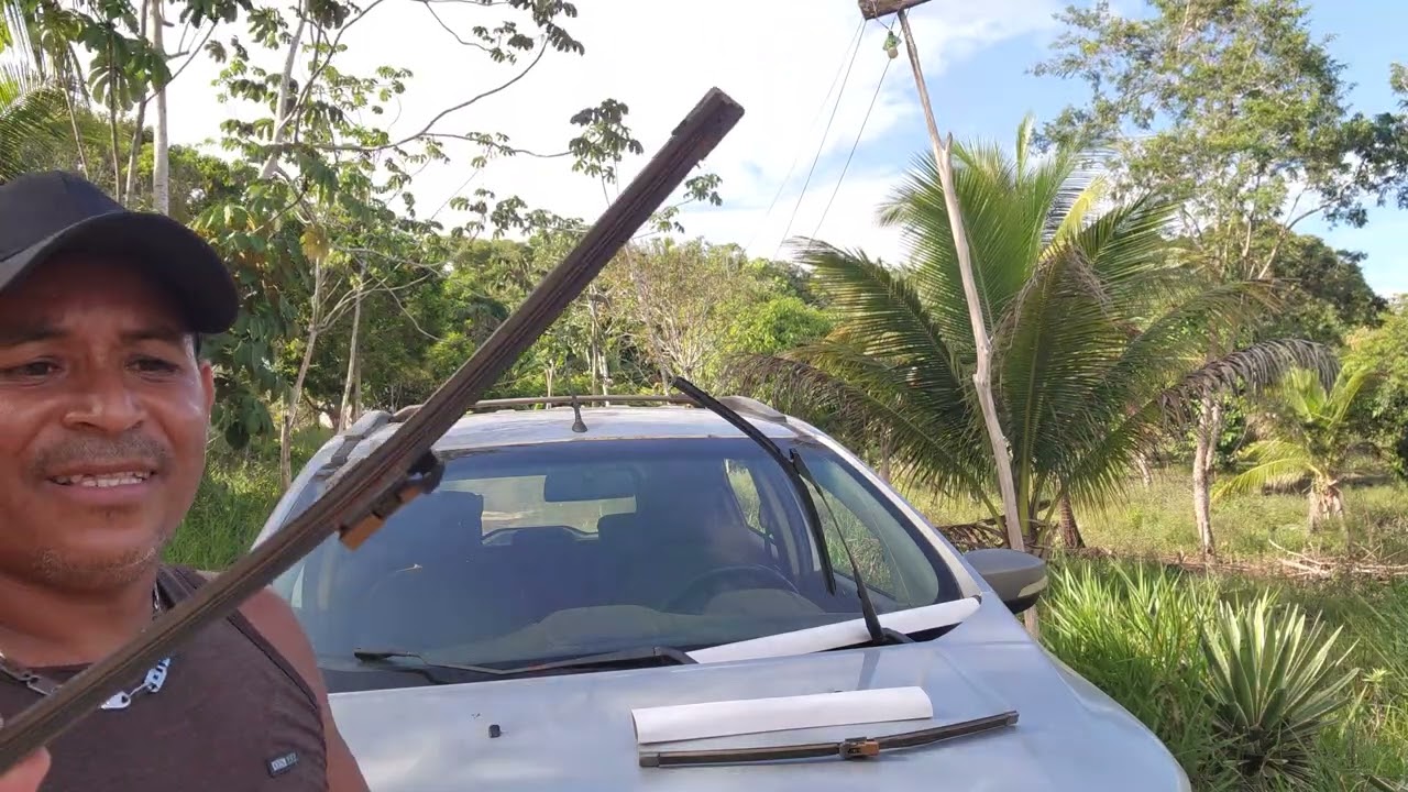 FAZENDO A TROCA DA PALHETA LIMPEZA PARABRISA 