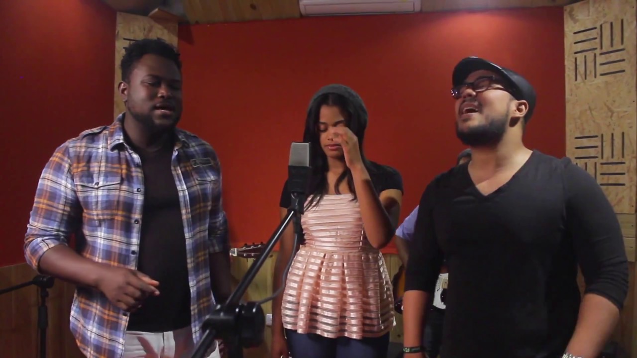 Estas Aquí *version acústica* (Ismael y Eliezer Ross) ft. Michelle Matius
