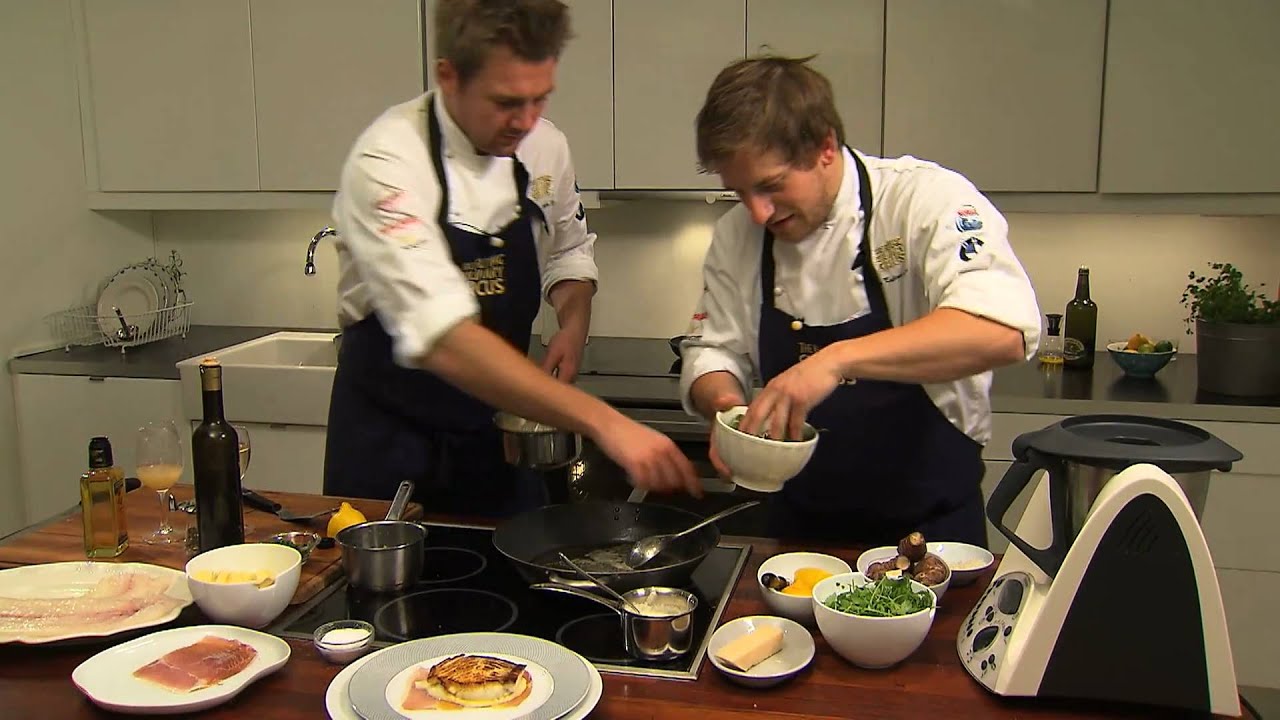 Pannestekt kveite med skinke, jordskokkpuré og nøtte buerre blanc