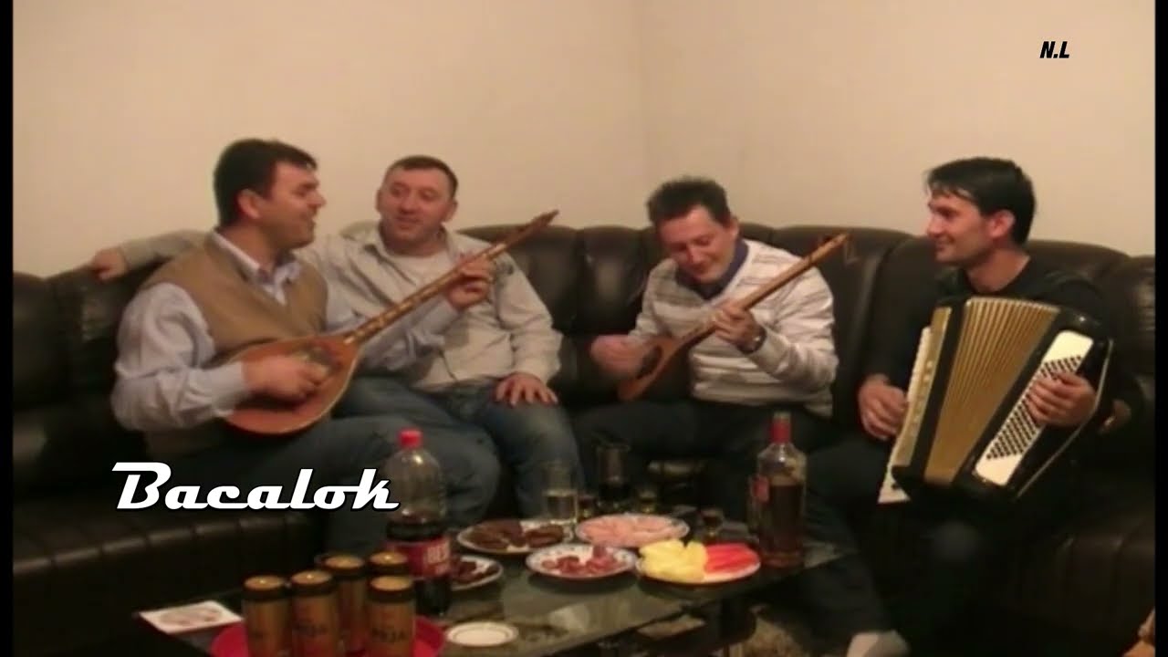 Martin Gojani & Valentin Laci & Mark Gojani   -   Dy zogj te malit