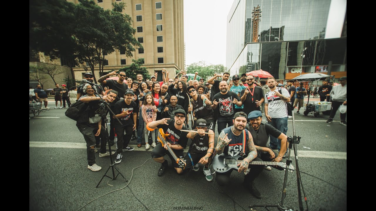 PROJETO MAYHEM ao Vivo ‪na Av Paulista/SP