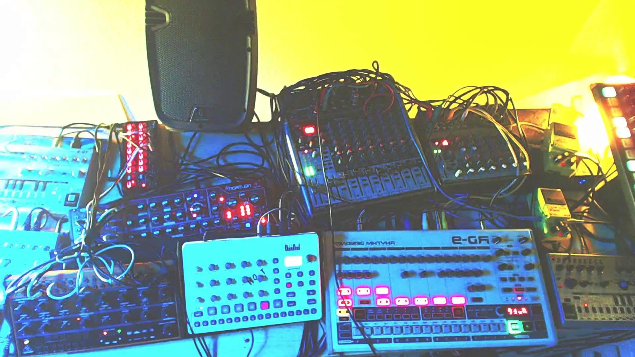 Gen X Techno 137 BpM live build up