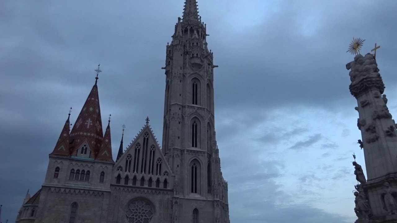 Budapest I. (H) - Mátyás templom - Szombat 17:30 as harangszó
