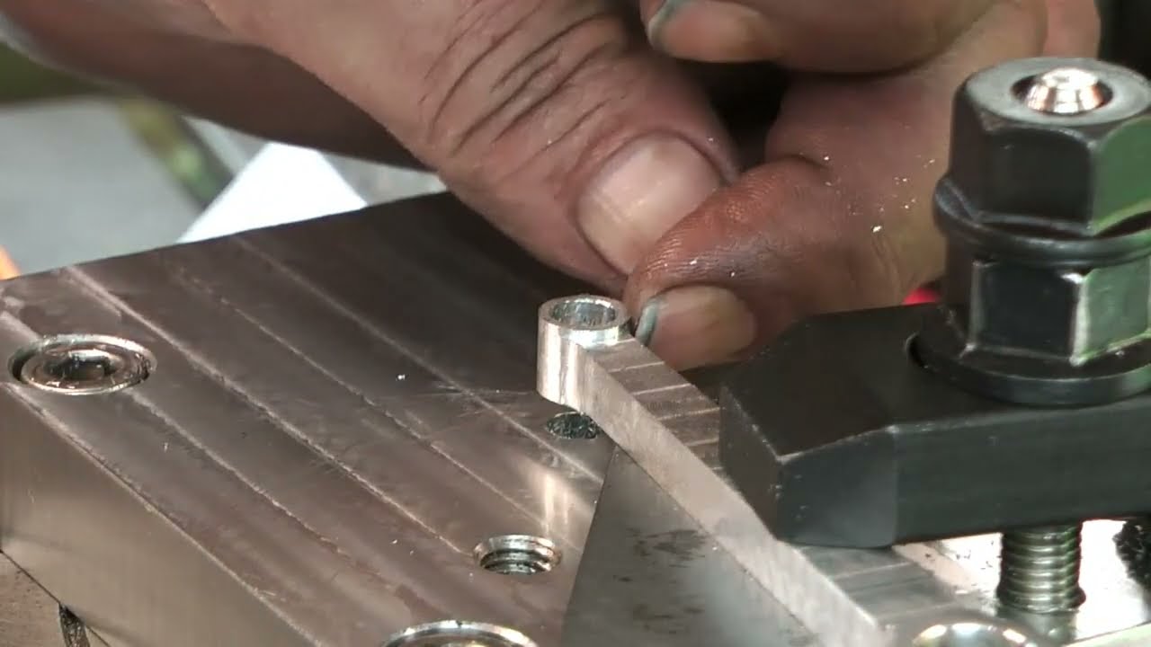 Webster engine build Part 5 Conrod rotary table work