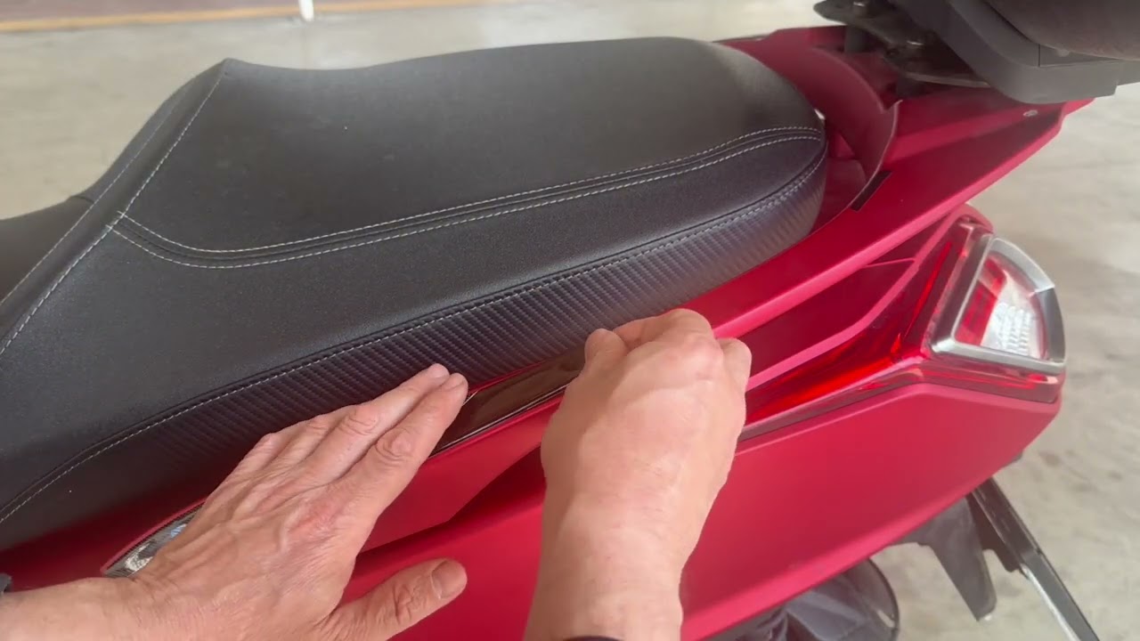 Kymco Downtown 250i Tankpad Set Montajı