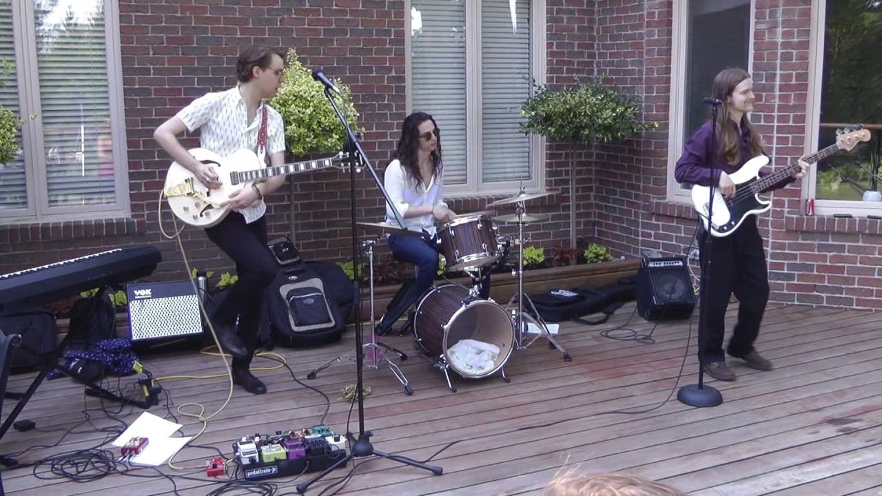 Summertime Blues (Eddie Cochran Cover) - Andy B. & The Honeytones