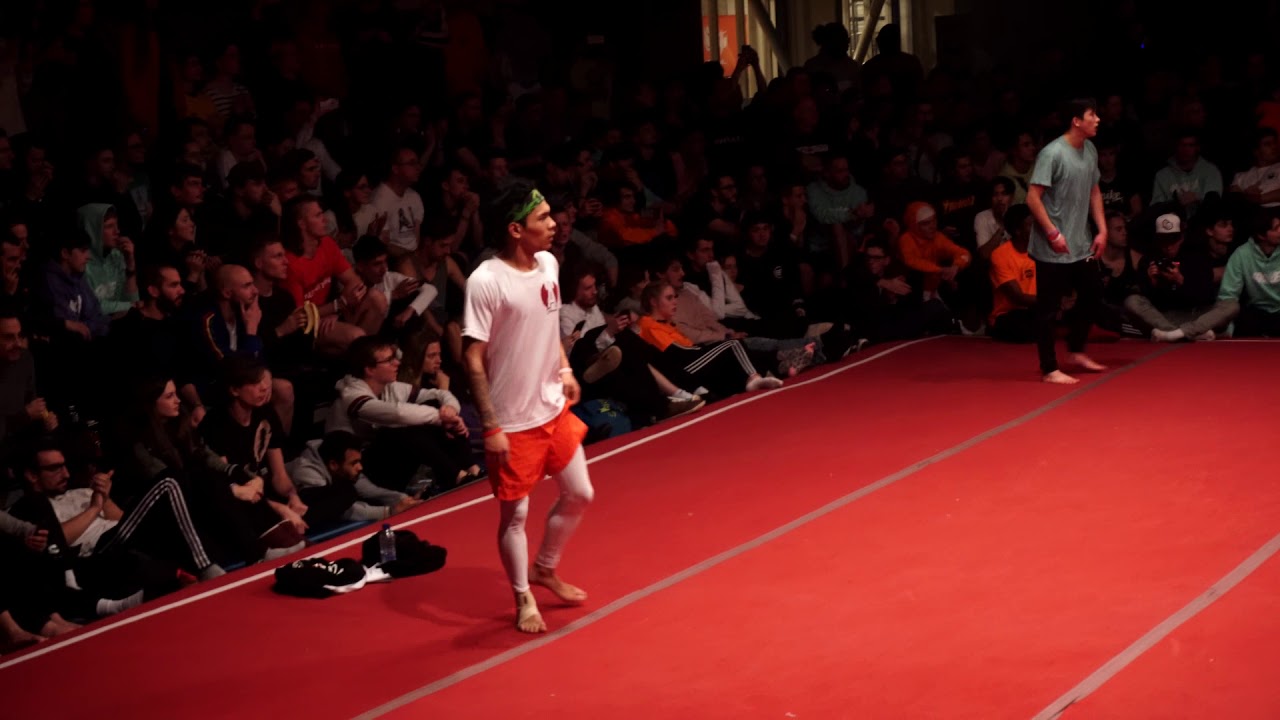 Hooked 2018 / Alexander Andersen Vs Tiki Wu