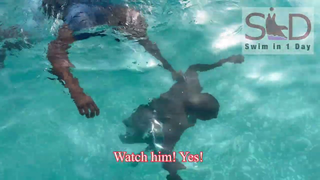 Deaf blind jumps and swims now in a deep pool