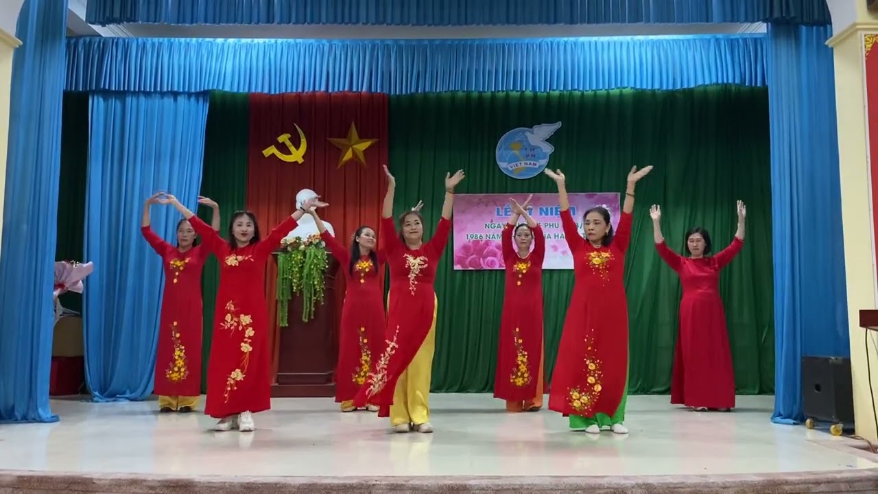 Múa Đất nước trọn niềm vui - Thôn La Uyên Xã Vũ Thư