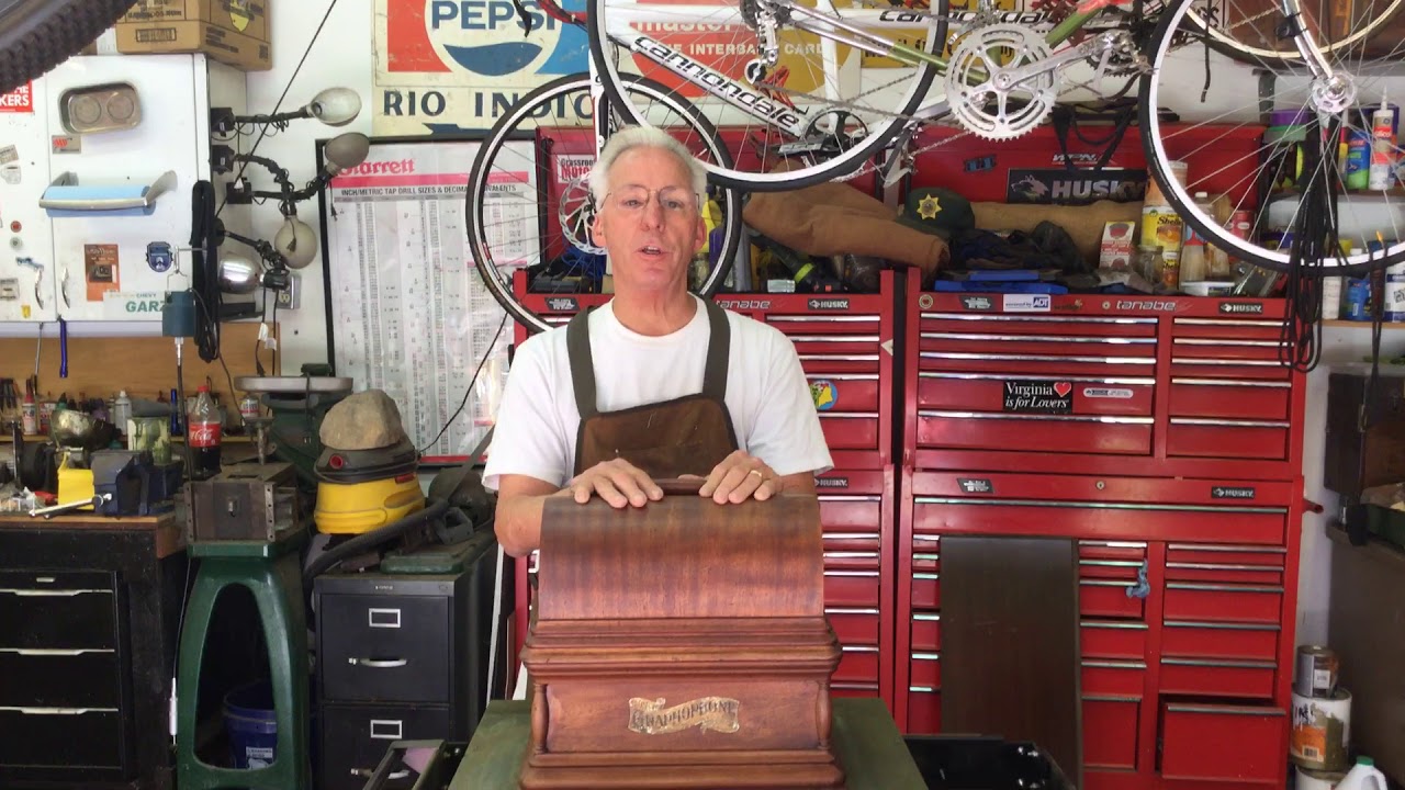 138.  Introducing the Columbia BG cylinder phonograph