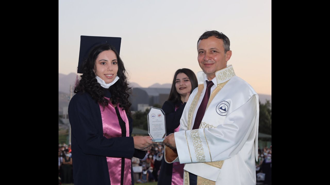 Mühendislik Fakültesinde Mezuniyet sevinci