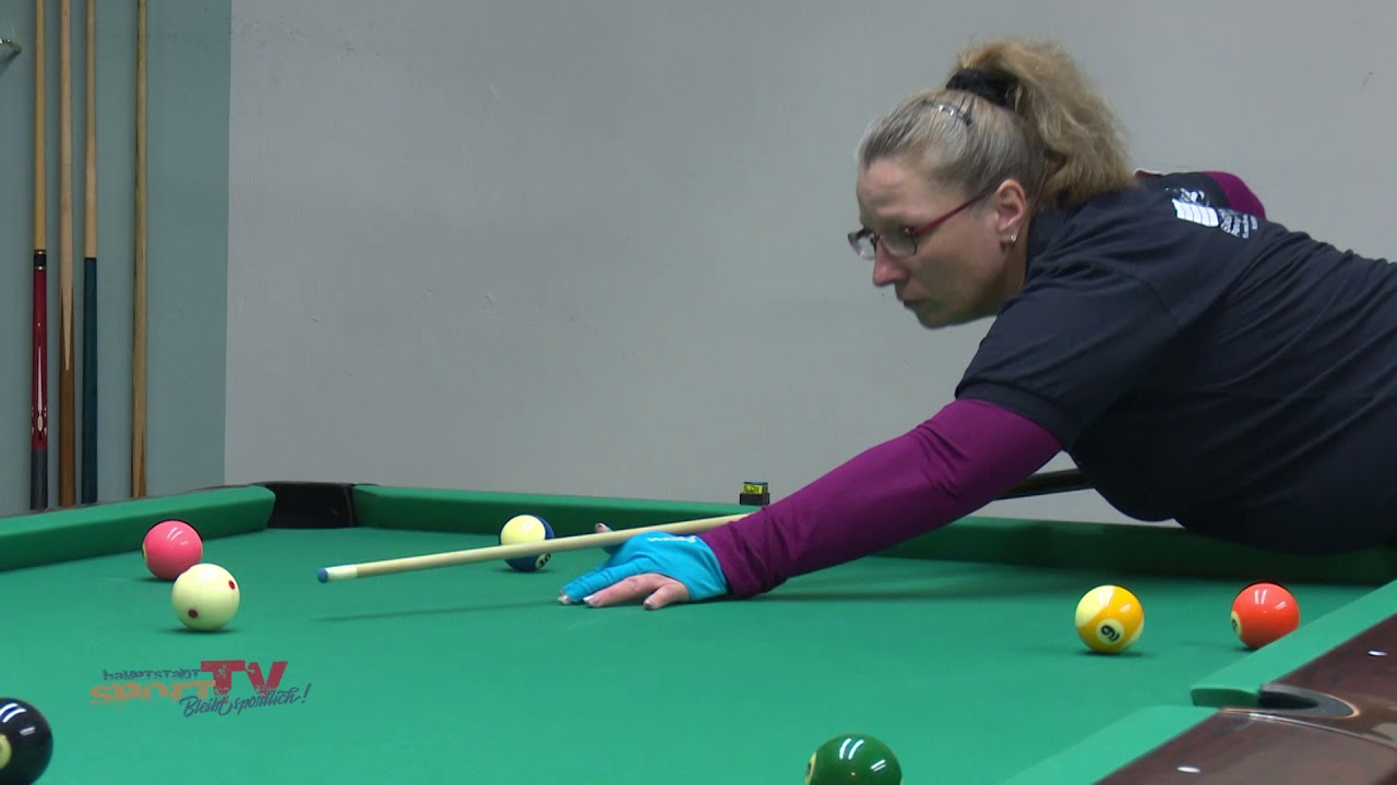 Kopf-an-Kopf-Rennen bei den Berliner Billard Meisterschaften der Ladies und Damen im Pool 8er