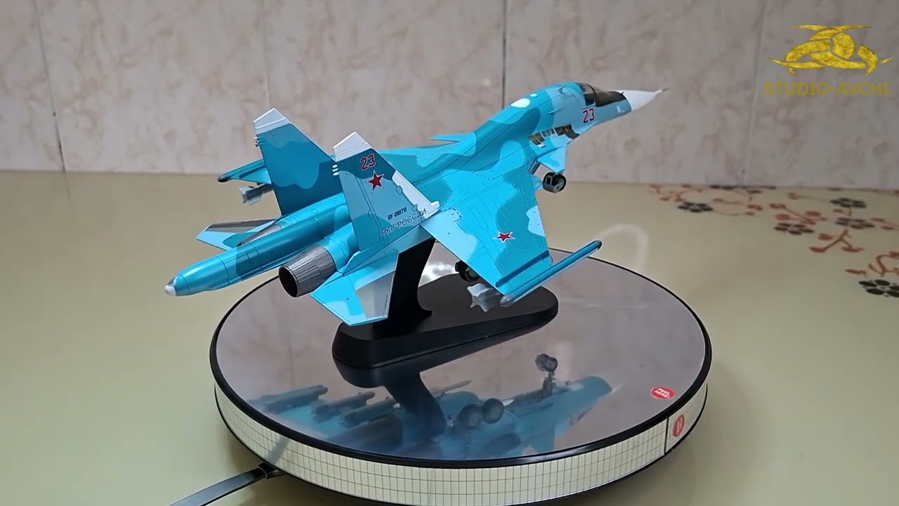 SU-34 FULLBACK FIGHTER BOMBER (Hell duck) 1:72 from HOBBY MASTER .