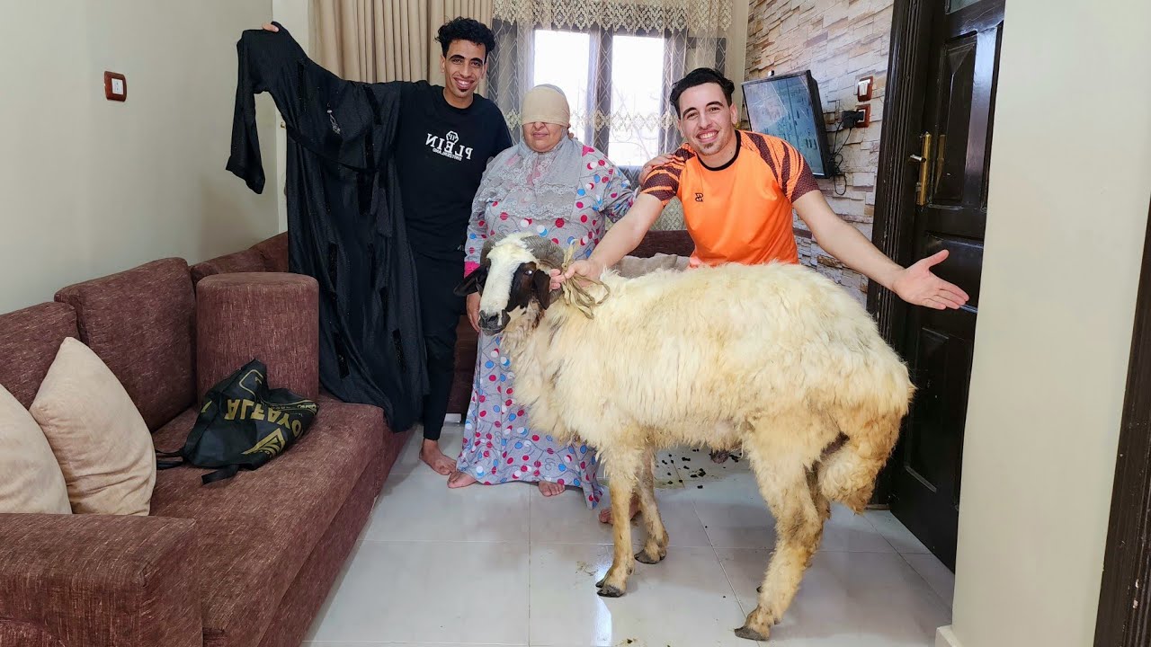 عادتنا كل عيد أضحى🐏بتكون وسط أهلنا🥳وبيتي مليان بفرحه العيد ومفتوح بحسهم💃