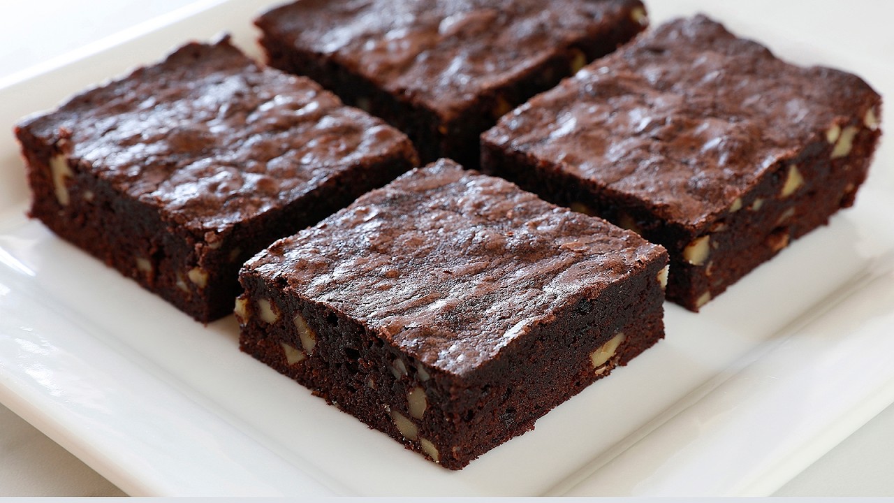 Easy Homemade Brownies from Scratch