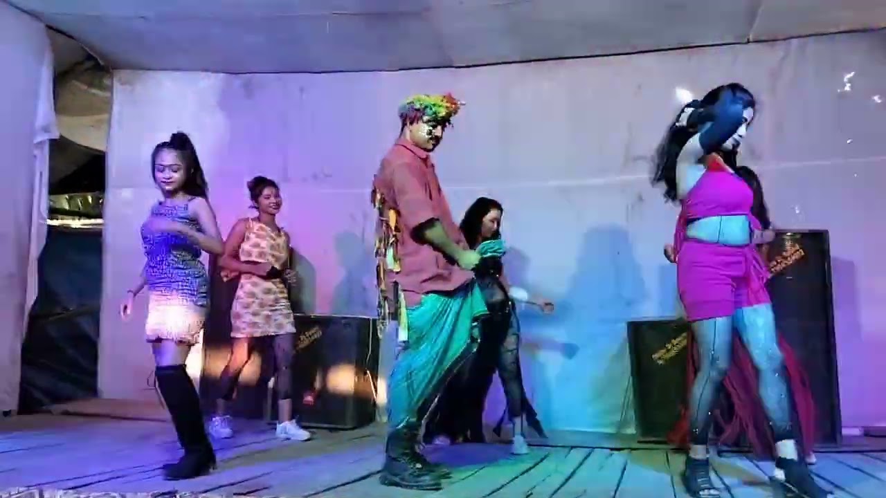 জামাইবাবু গো আমার দিকে নজর দিও না 🥺😎 Jamai babu go amar deke nojor diye na dance ✅#dince#shortvideo
