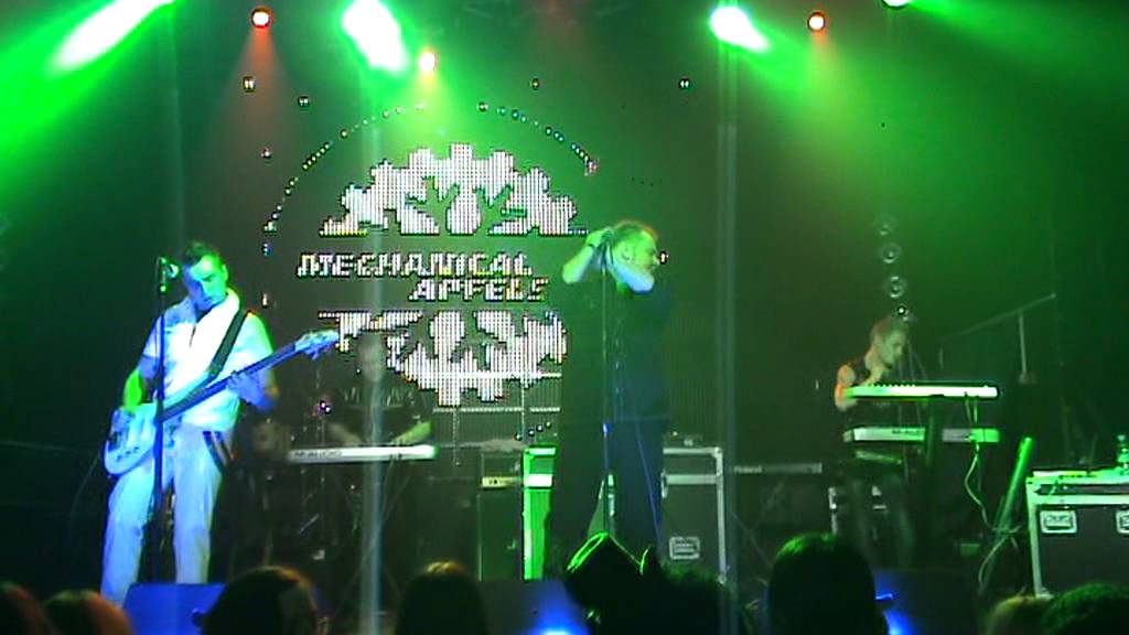 Mechanical Apfelsine - Light Inside - Live @ Synthetic Snow Festival IX 2011