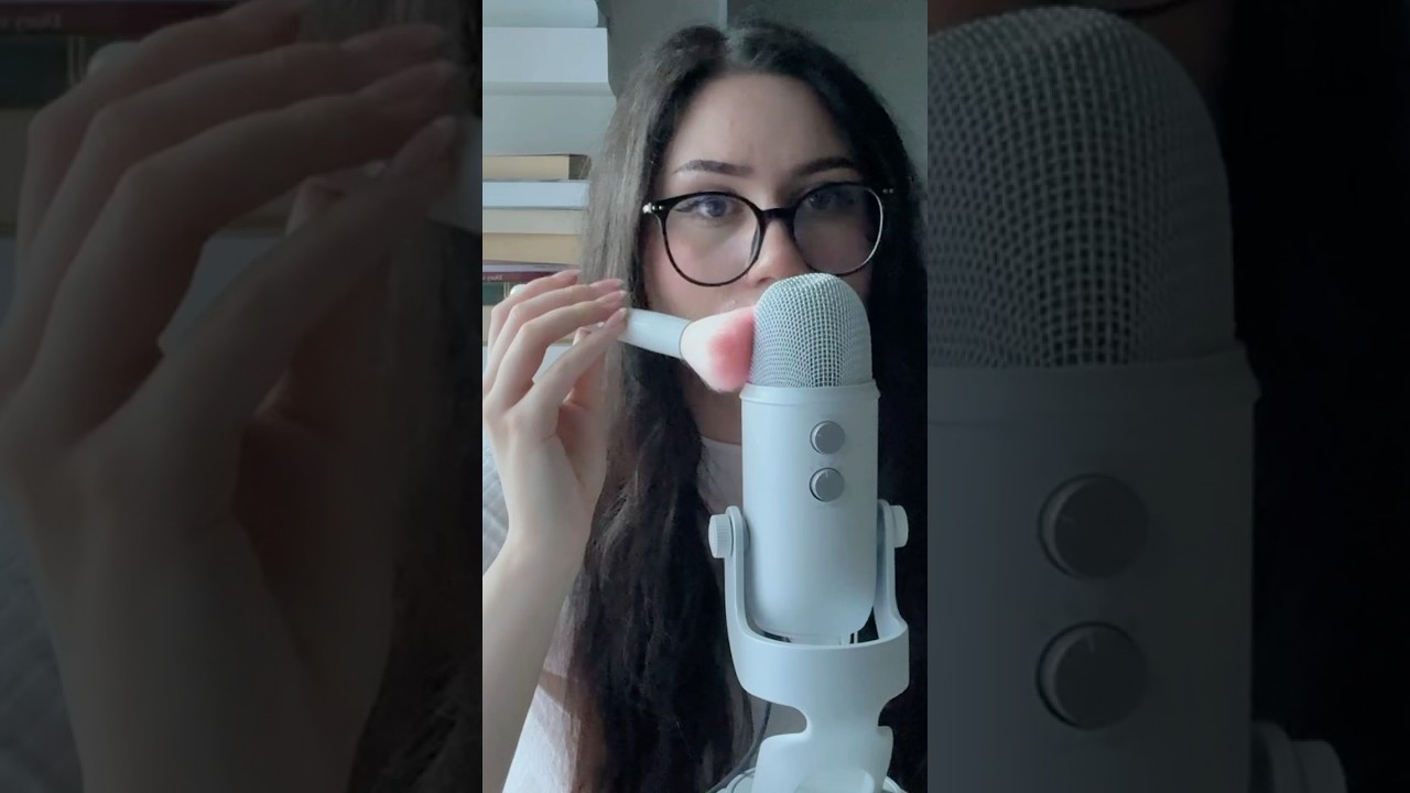 Mini roleplay auf deutsch asmr hehe #asmr #relax #deutschasmr #germanasmr #asmrshorts #roleplayasmr