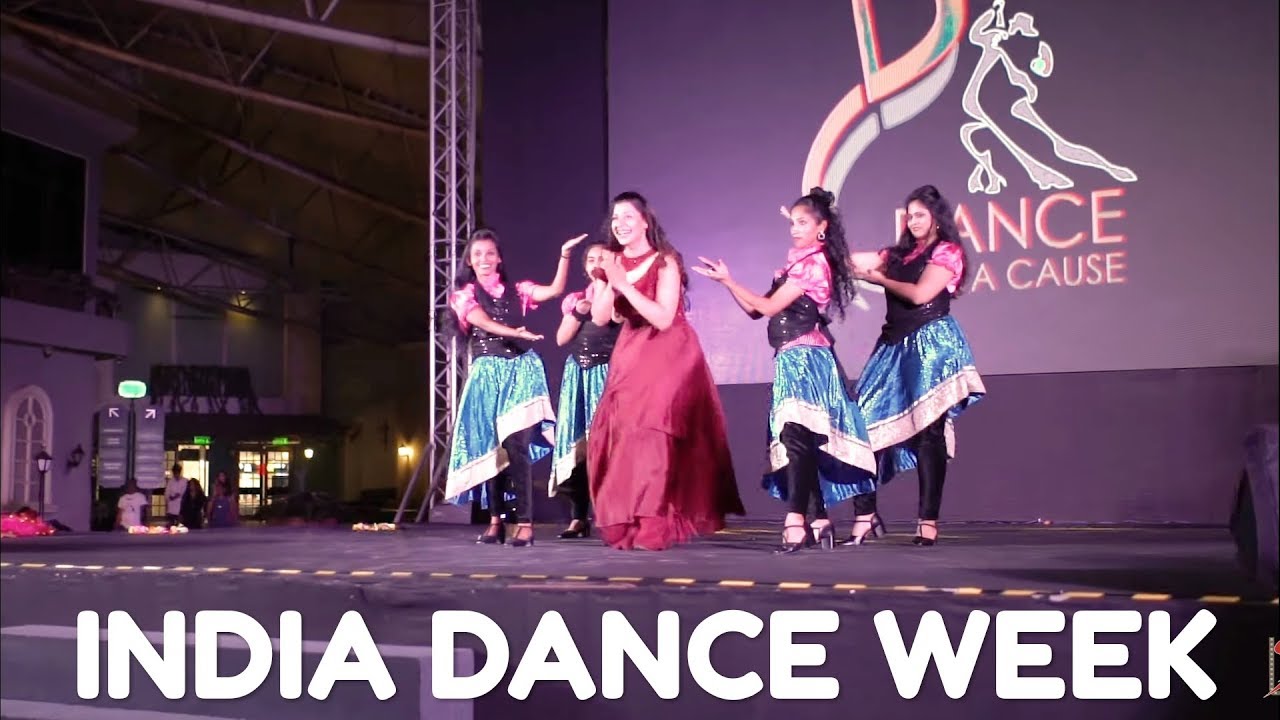 Judging The Biggest Dance Extravaganza | India Dance Week | SS vlogs :-)