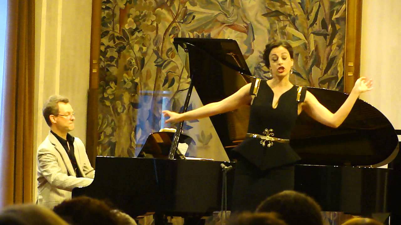 Hila Fahima -