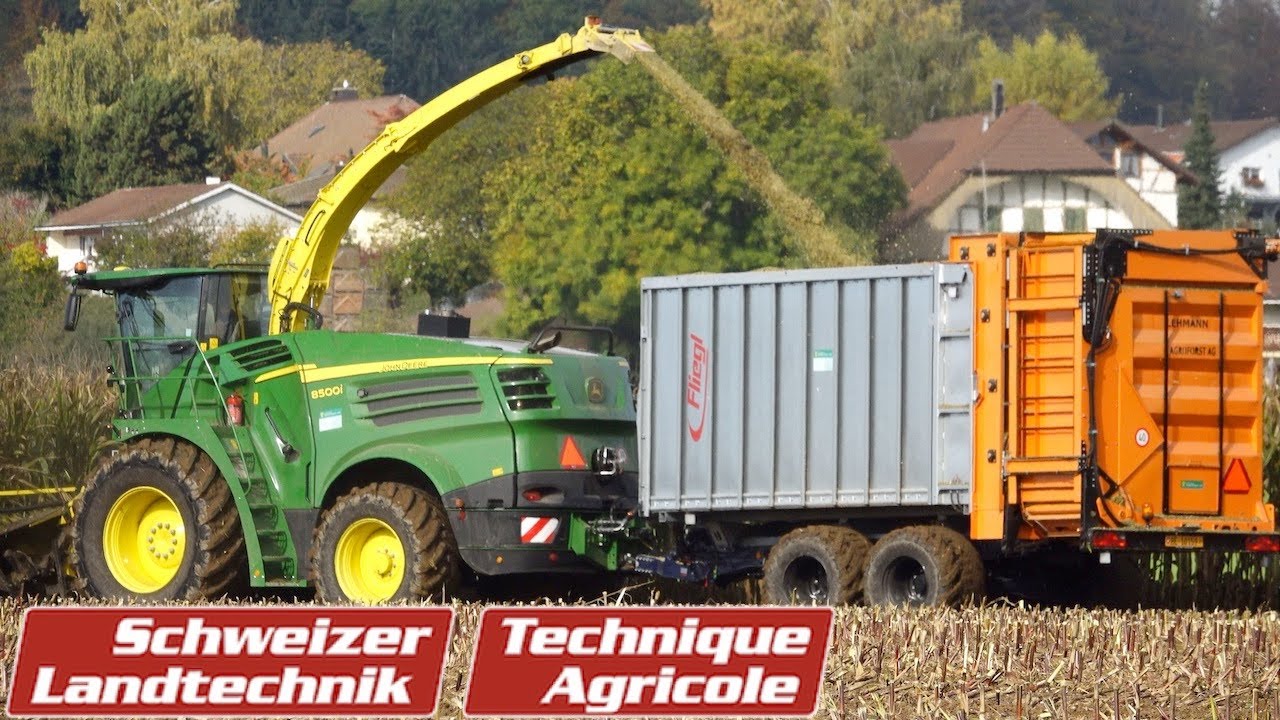 High-Tech-Überladebunker auf «X-Trailer» und Fliegl Abschiebewagen