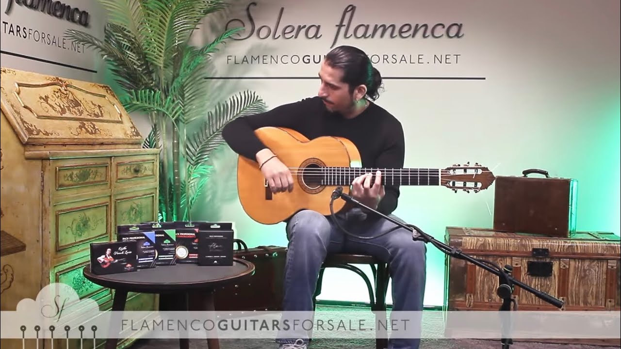 Gerundino Fern&aacute;ndez 1976 flamenco guitar for sale played by Jos&eacute; Andr&eacute;s Cort&eacute;s
