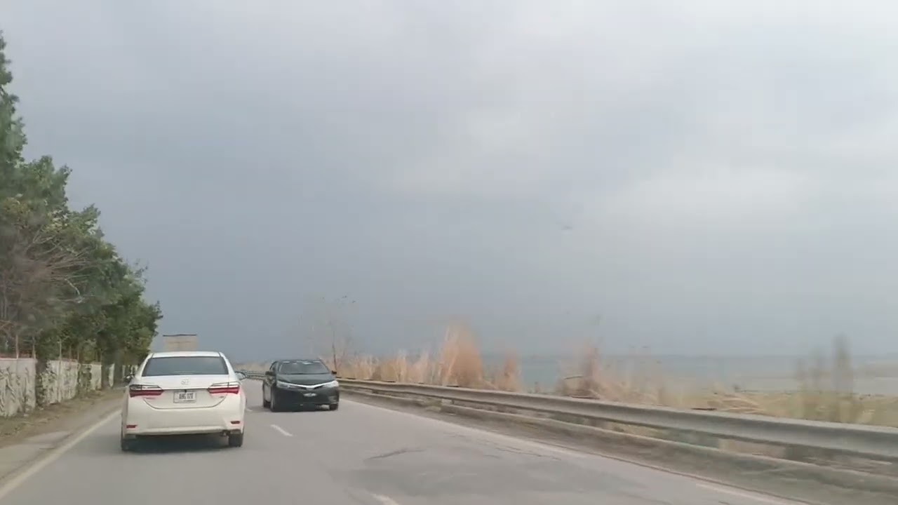 بارش کا موسم اور منگلا ڈیم کا نظارہ ۔ ہمارا میرپور منگلا ڈیم کا ایک یادگار سفر ۔ انجوائے دا  ویڈیو 😍