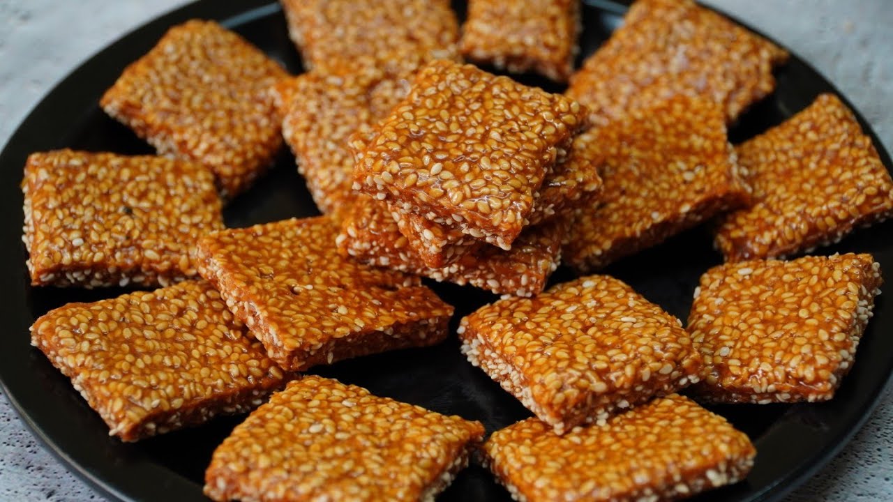 ಎಲ್ಲರಿಗೂ ಇಷ್ಟ ಆಗುತ್ತೆ ಈ ಎಳ್ಳಿನ ಚಿಕ್ಕೀ | Ellu Chikki | Sesame Chikki | Jaggery Chikki | Sesame barfi