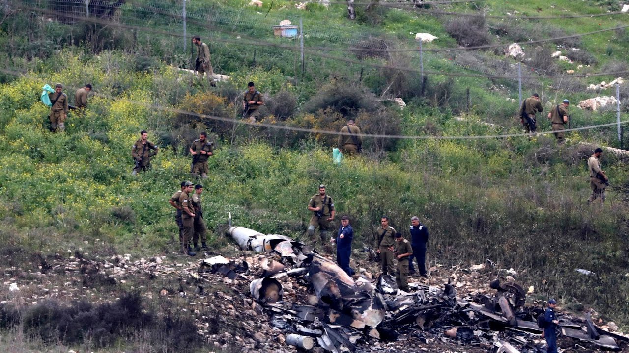 Israeli fighter jet crashes after being shot at by Syrian air defences