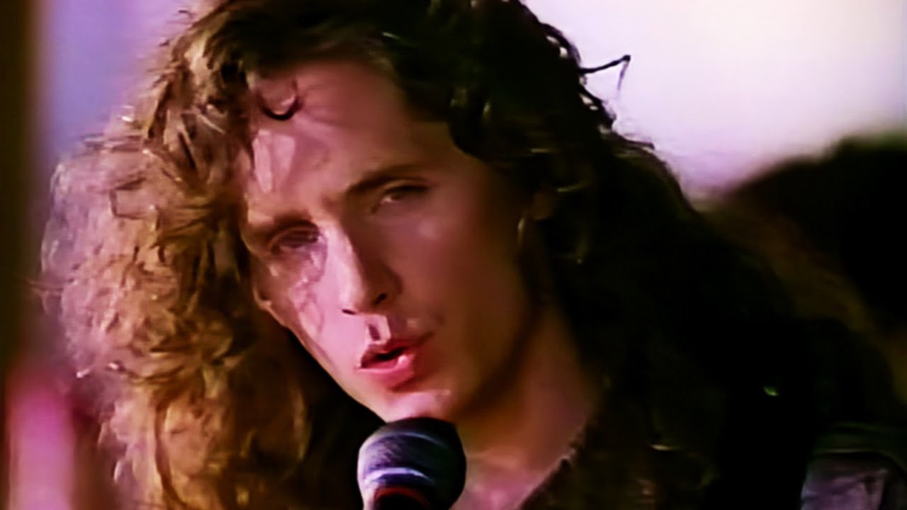 Robbie Nevil - Back On Holiday 1988 (Official Music Video) Remastered