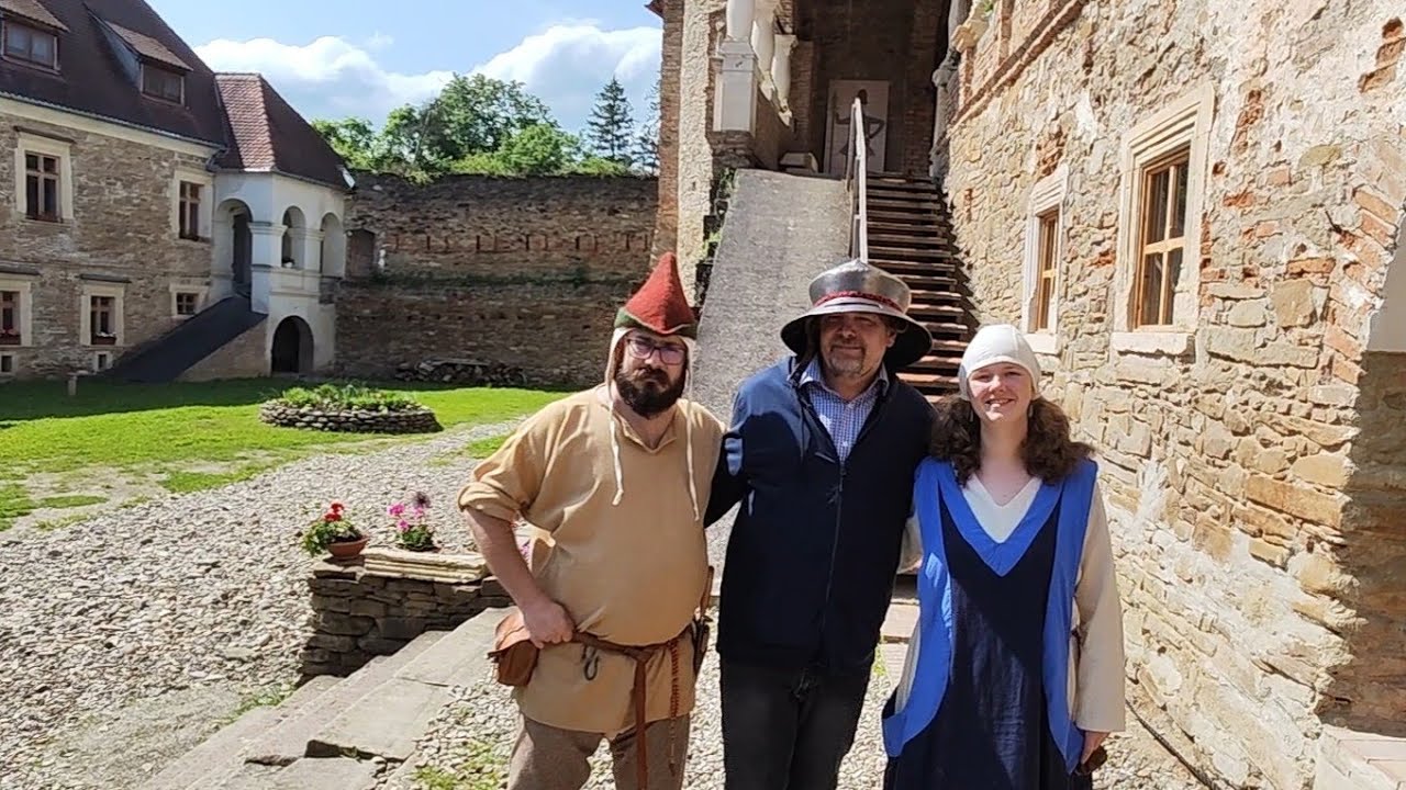 AM GĂSIT UN ARBORE 🌳DE 140 DE ANI LA CASTELUL BETHLEN CRIȘ