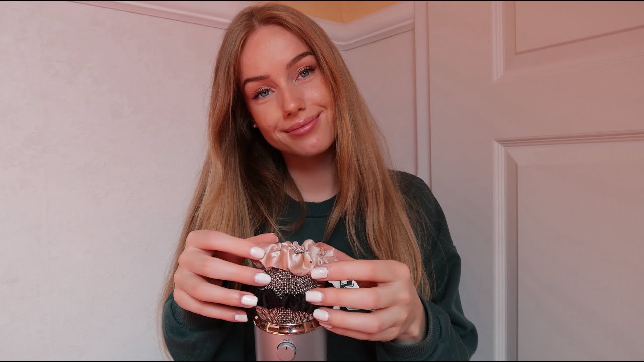 ASMR Random Talk & different Trigger