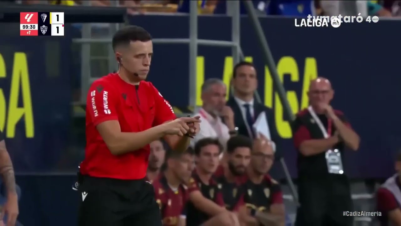 Víctor Garcia Verdura completa la primera temporada a l'elit arbitral
