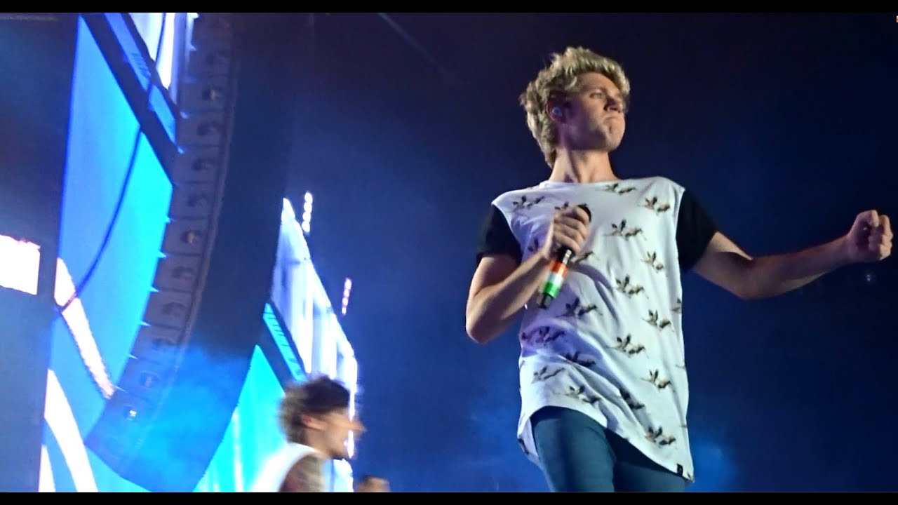 One Direction - Strong (Live) Melbourne 14/2/15 - 4th Row