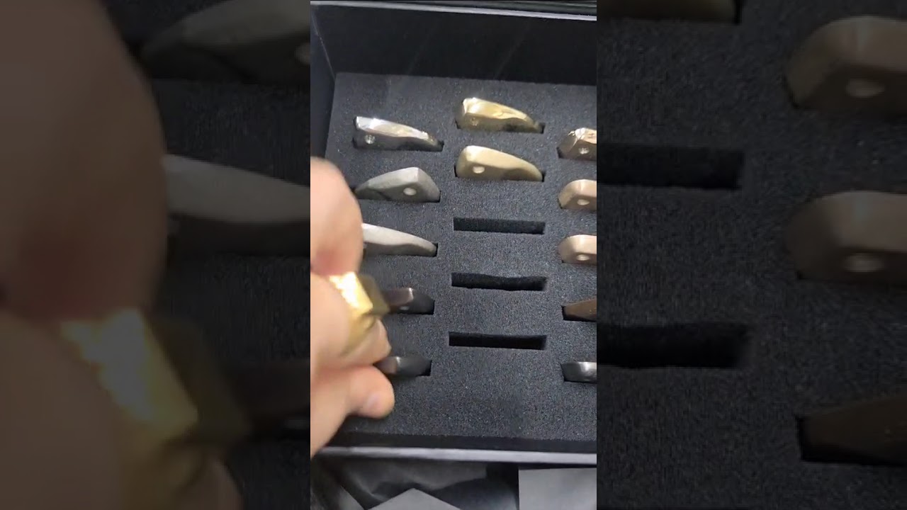 UNBOXING