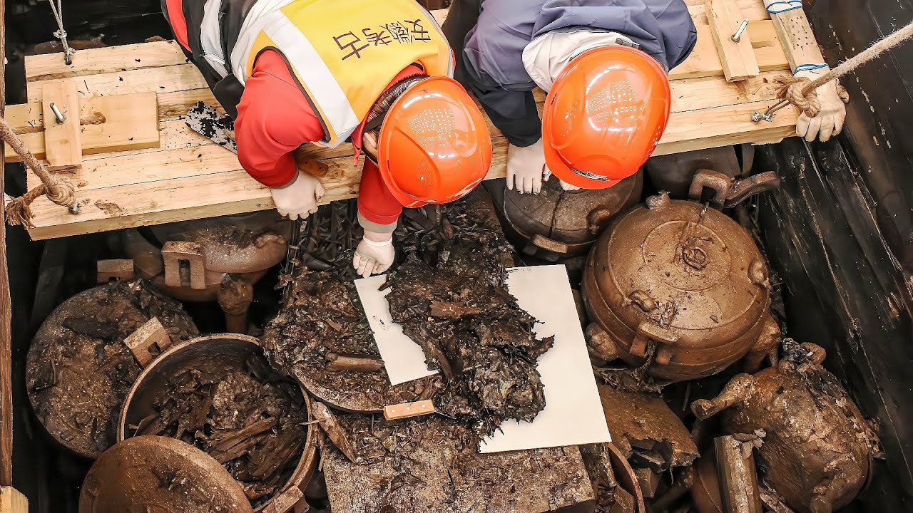 武王墩墓考古新发现：地下掩埋两千年 上千个文字墨迹犹在